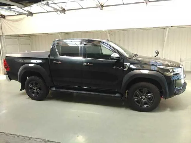 Toyota Hilux Truck Z 2022 — миниатюра 2