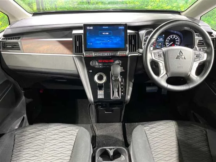 Mitsubishi Delica D:5 2023 — миниатюра 5