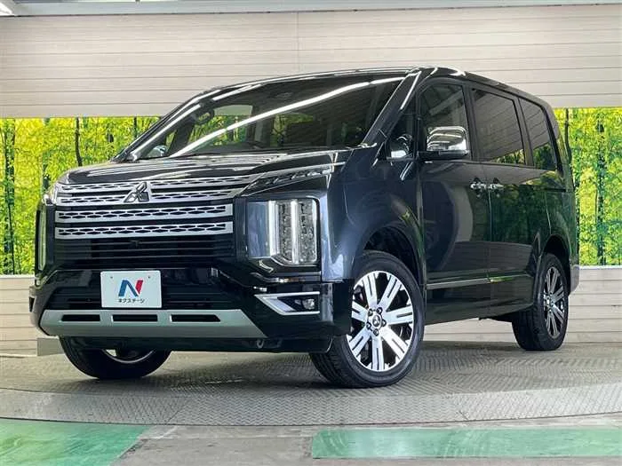 Mitsubishi Delica D:5 2024 — фото 1, купить с доставкой в Москву