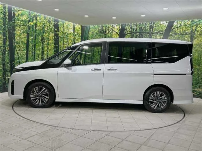 Nissan Serena 2023 — миниатюра 5