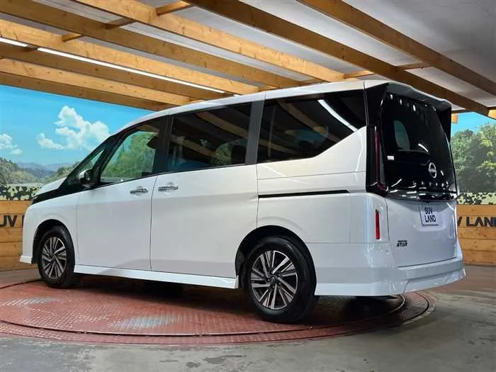 Nissan Serena 2025 — миниатюра 5