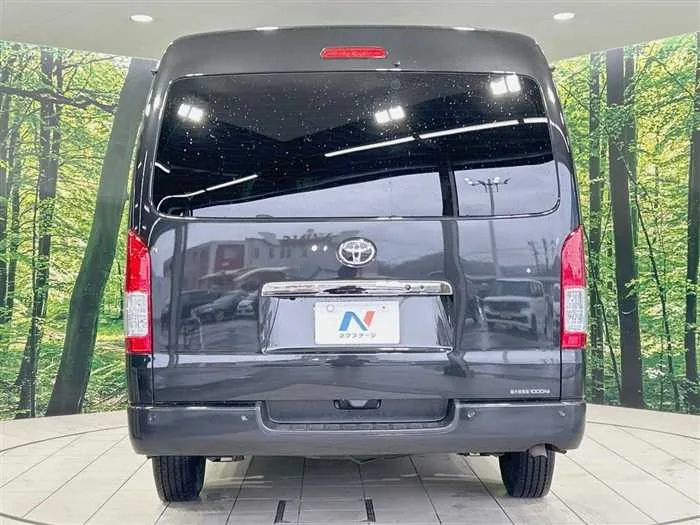 Toyota Hiace Van 2022 — миниатюра 4