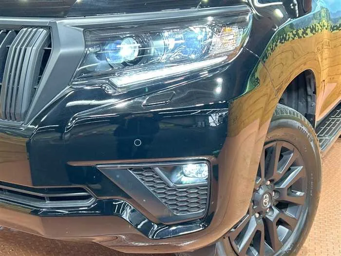 Toyota Land Cruiser Prado 2023 — миниатюра 2