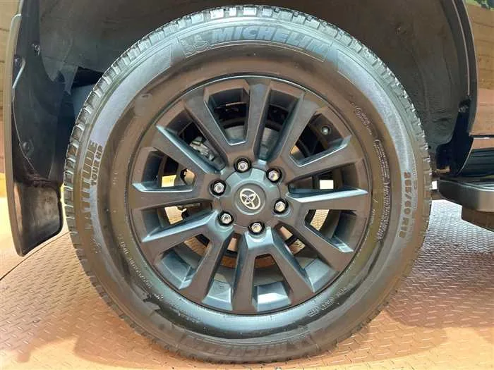 Toyota Land Cruiser Prado 2023 — миниатюра 3