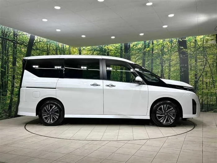 Nissan Serena 2025 — миниатюра 5