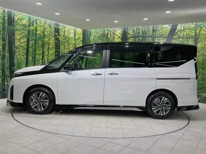 Nissan Serena 2025 — миниатюра 5