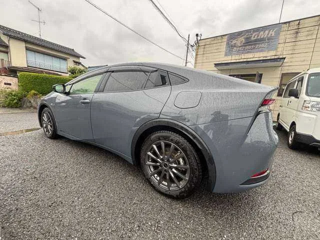 Toyota Prius 2024 — миниатюра 4