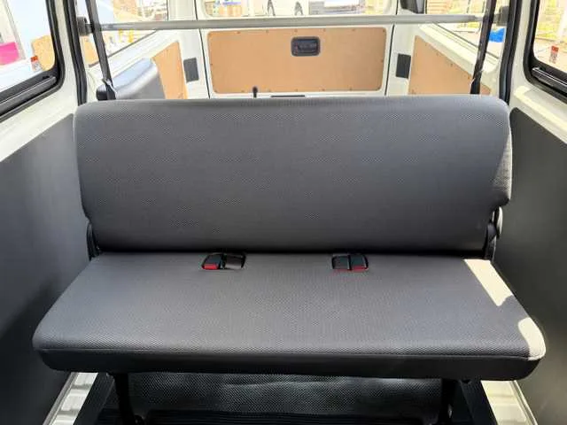 Toyota Hiace Van 2026 — миниатюра 4