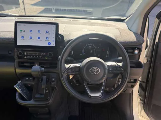 Toyota Sienta 2022 — миниатюра 3