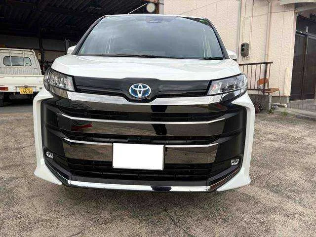 Toyota Noah 2023 — миниатюра 3