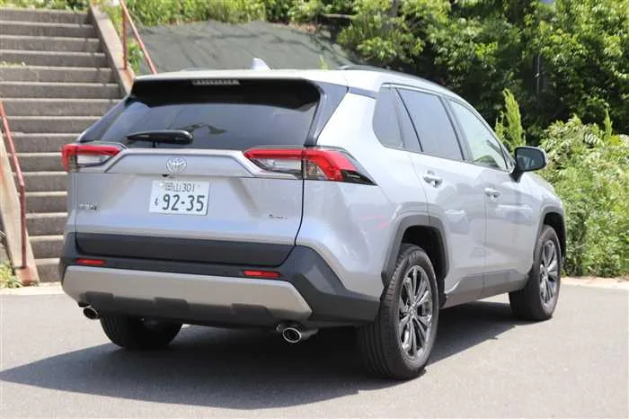 Toyota RAV4 2024 — миниатюра 2