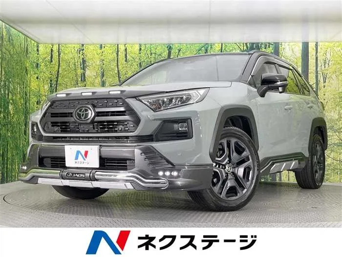 Toyota RAV4 2023 — миниатюра 4