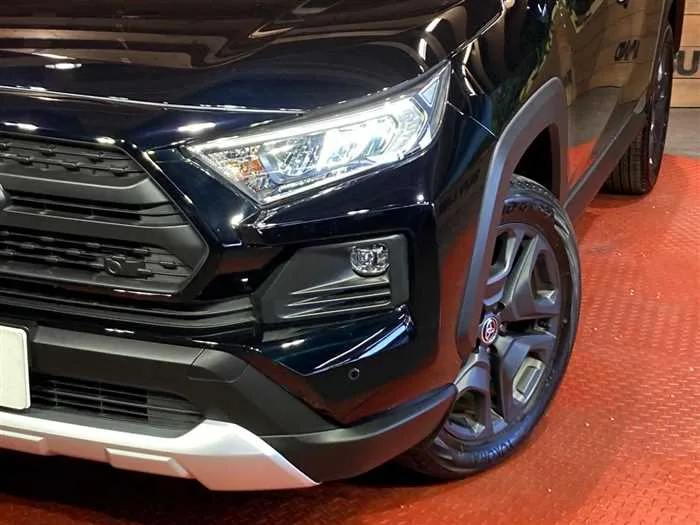 Toyota RAV4 2025 — миниатюра 3