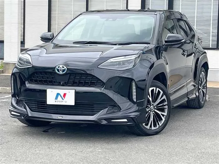 Toyota Yaris Cross 2022 — фото 1, купить с доставкой в Москву
