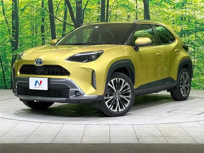 Toyota Yaris Cross 2022 — фото 1, купить с доставкой в Москву