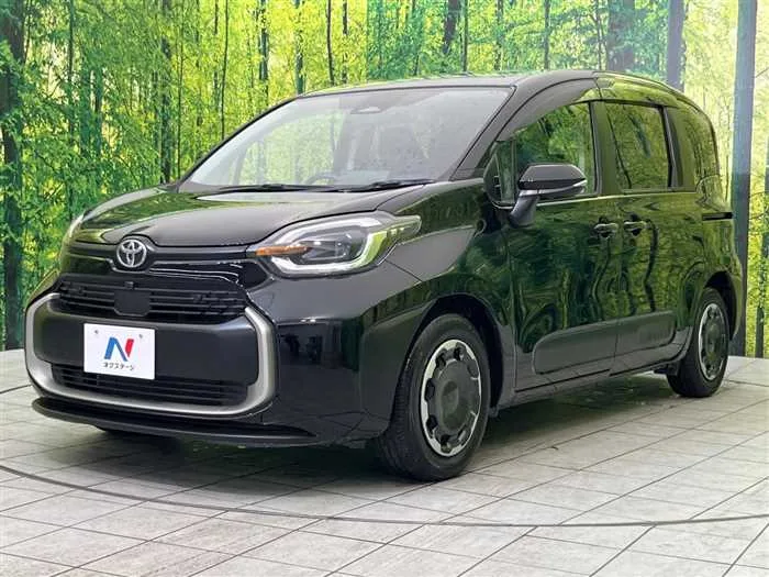 Toyota Sienta 2024 — миниатюра 2