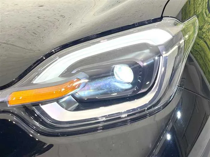 Toyota Sienta 2025 — миниатюра 3