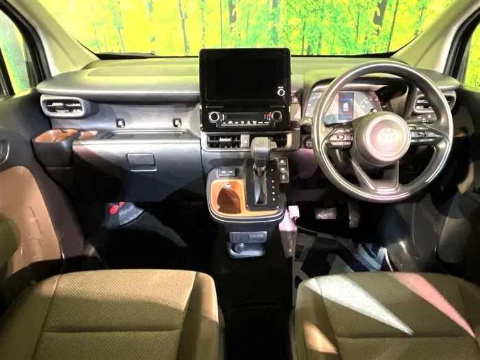 Toyota Sienta 2025 — миниатюра 2