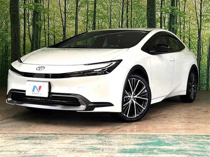 Toyota Prius 2025 — фото 1, купить с доставкой в Москву