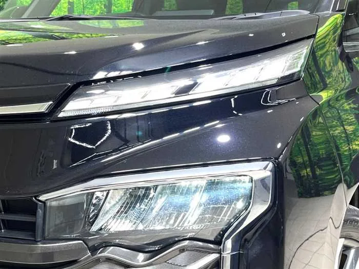 Toyota Voxy 2024 — миниатюра 5