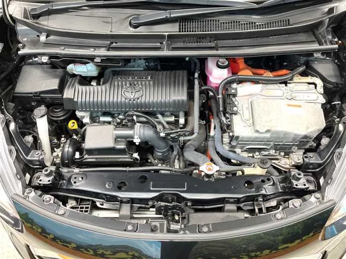 Toyota Sienta 2022 — миниатюра 2