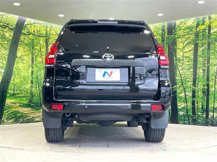 Toyota Land Cruiser Prado 2023 — миниатюра 5