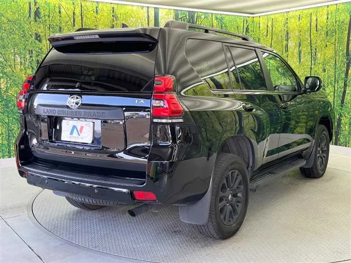 Toyota Land Cruiser Prado 2023 — миниатюра 3
