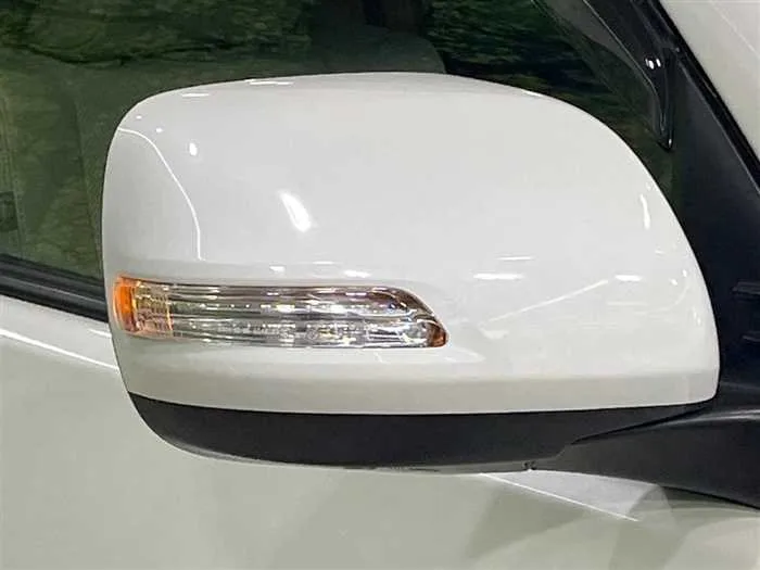 Toyota Land Cruiser Prado 2023 — миниатюра 3