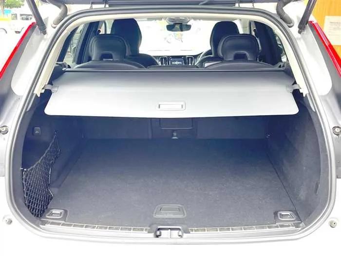 Volvo XC60 2022 — миниатюра 5