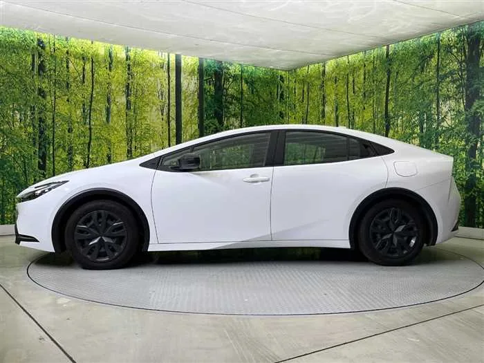 Toyota Prius 2024 — миниатюра 5