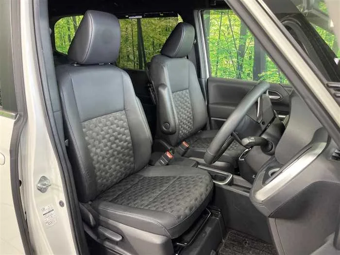 Toyota Voxy 2023 — миниатюра 3