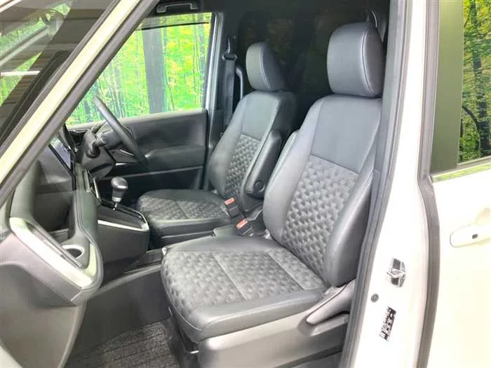 Toyota Voxy 2023 — миниатюра 5