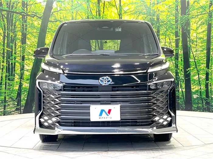 Toyota Voxy 2023 — миниатюра 5