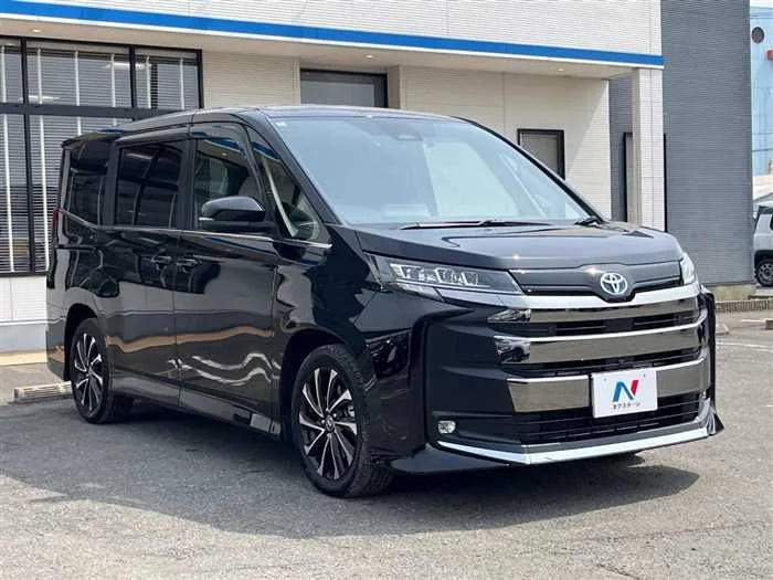 Toyota Noah 2024 — миниатюра 2