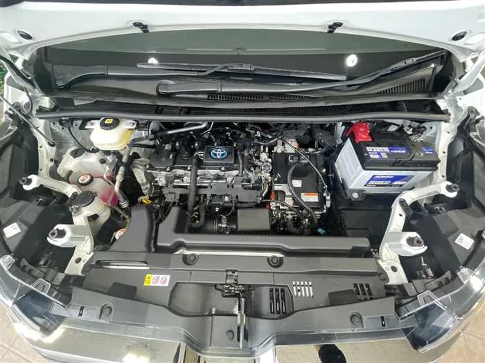 Toyota Noah 2022 — миниатюра 2