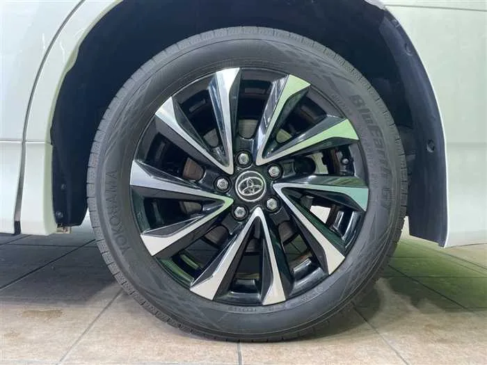 Toyota Noah 2022 — миниатюра 3