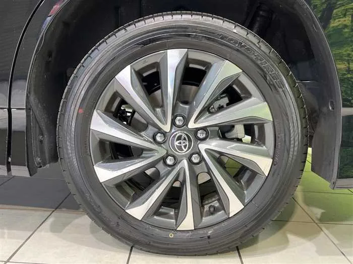 Toyota Voxy 2024 — миниатюра 3