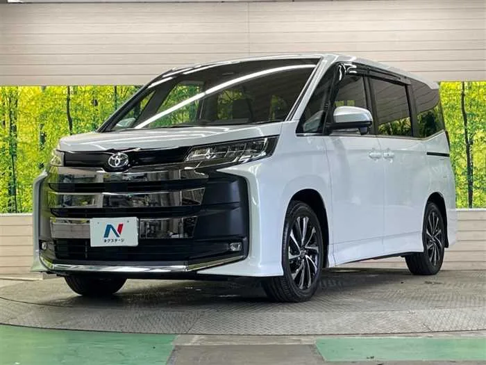 Toyota Noah 2026 — миниатюра 2