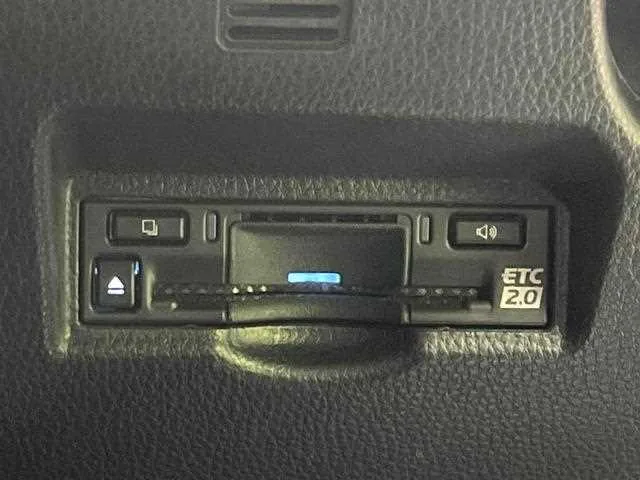 Toyota Voxy 2024 — миниатюра 5