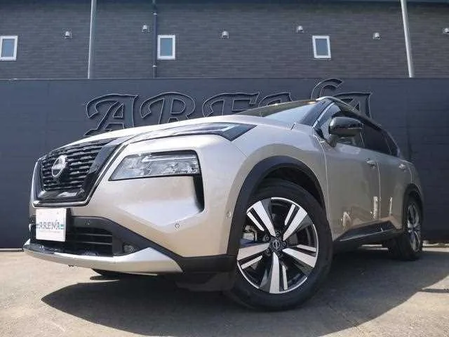 Nissan X-Trail 2025 — фото 1, купить с доставкой в Москву