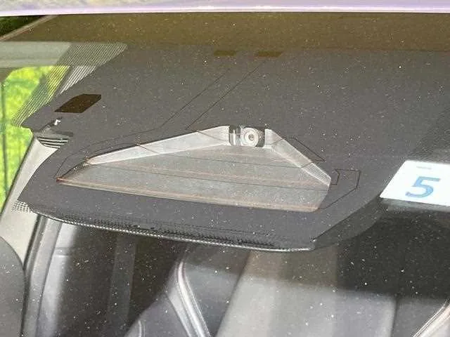Toyota Prius 2023 — миниатюра 2