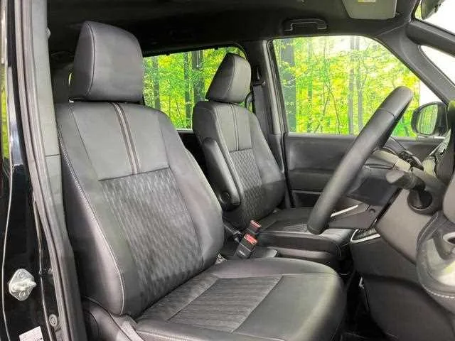 Toyota Noah 2024 — миниатюра 3