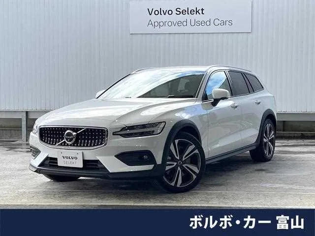 Volvo V60 2023 — фото 1, купить с доставкой в Москву