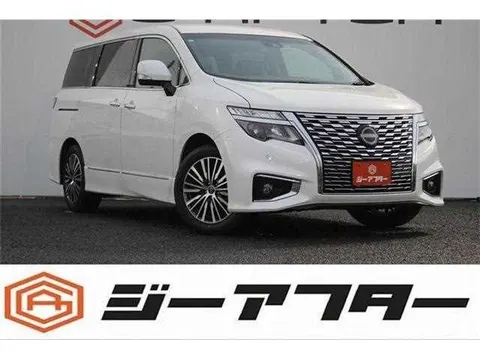 Nissan Elgrand 2024 купить в Москве