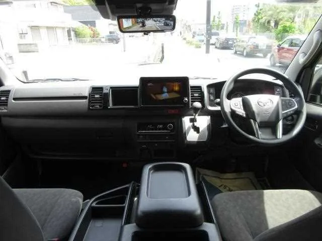 Toyota Hiace Wagon 2026 — миниатюра 2