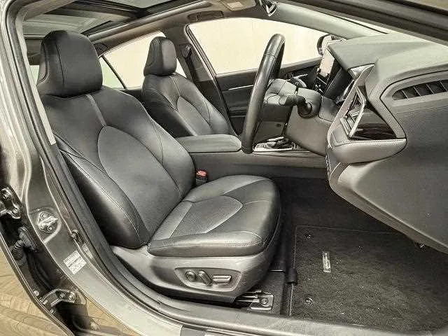 Toyota Camry 2022 — миниатюра 2