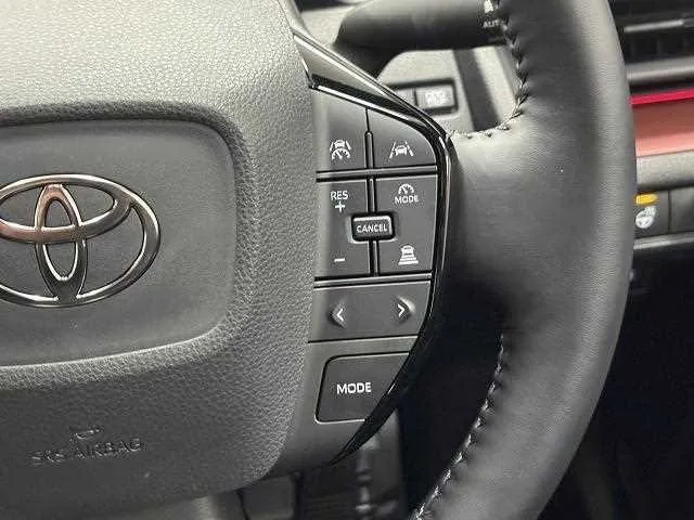 Toyota Prius Z 2023 — миниатюра 3
