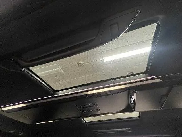 Toyota Vellfire Z Premier 2024 — миниатюра 3