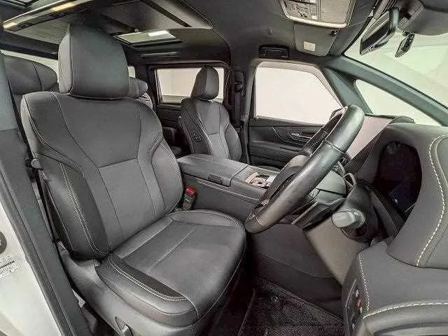 Toyota Alphard Hybrid Z 2024 — миниатюра 2