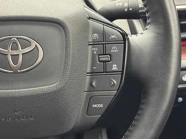 Toyota Prius Z 2023 — миниатюра 5